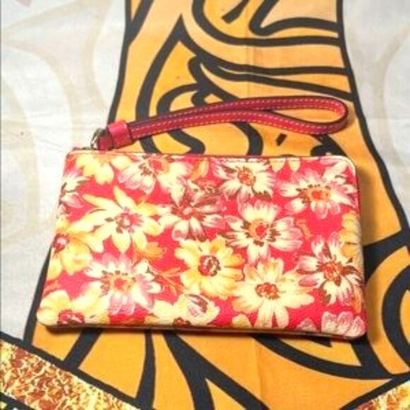 Coach Handbags - Coach Double Zip Wallet With Vintage Daisy Script Print